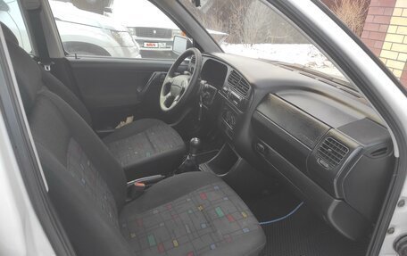 Volkswagen Golf III, 1998 год, 395 000 рублей, 7 фотография