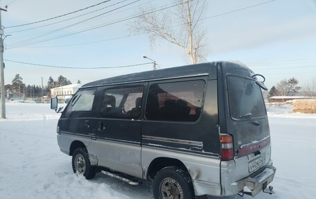 Mitsubishi Delica III, 1992 год, 400 000 рублей, 9 фотография