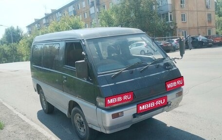 Mitsubishi Delica III, 1992 год, 400 000 рублей, 3 фотография