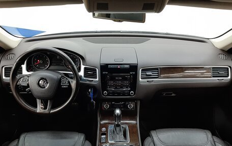 Volkswagen Touareg III, 2013 год, 2 470 000 рублей, 9 фотография