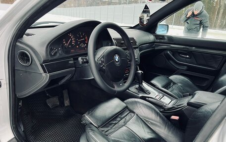 BMW 5 серия, 2001 год, 820 000 рублей, 19 фотография