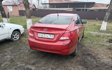 Hyundai Solaris II рестайлинг, 2011 год, 710 000 рублей, 1 фотография