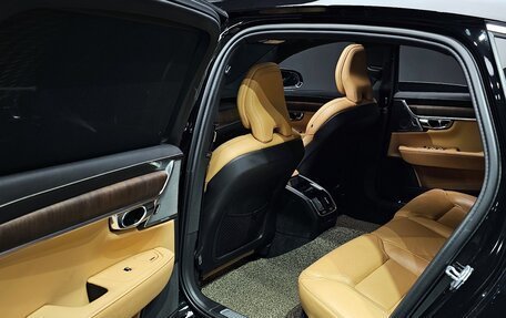 Volvo S90 II рестайлинг, 2020 год, 3 580 000 рублей, 7 фотография