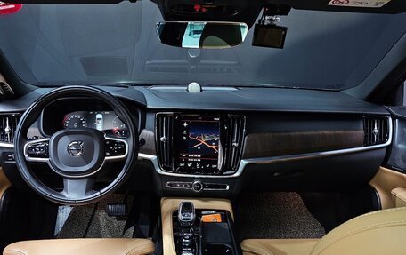 Volvo S90 II рестайлинг, 2020 год, 3 580 000 рублей, 8 фотография