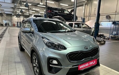 KIA Sportage IV рестайлинг, 2020 год, 2 890 000 рублей, 2 фотография