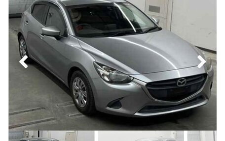 Mazda Demio IV, 2015 год, 900 000 рублей, 2 фотография