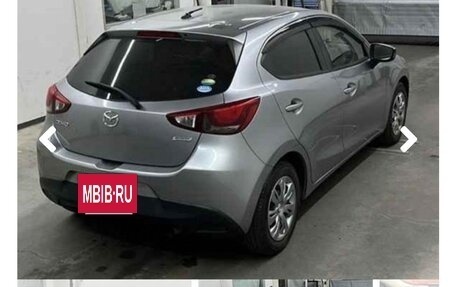 Mazda Demio IV, 2015 год, 900 000 рублей, 3 фотография