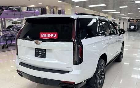 Cadillac Escalade V, 2023 год, 14 990 000 рублей, 4 фотография