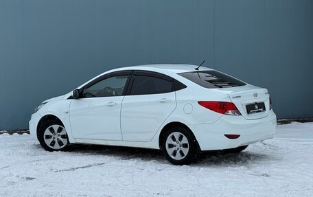 Hyundai Solaris II рестайлинг, 2011 год, 745 000 рублей, 4 фотография