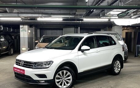 Volkswagen Tiguan II, 2018 год, 2 149 000 рублей, 1 фотография