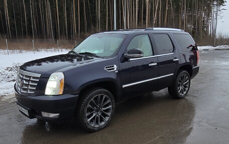 Cadillac Escalade III, 2007 год, 1 650 000 рублей, 2 фотография