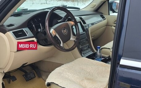 Cadillac Escalade III, 2007 год, 1 650 000 рублей, 7 фотография