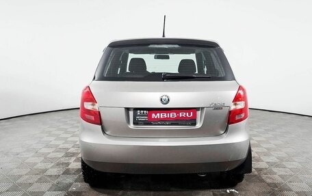 Skoda Fabia II, 2012 год, 750 000 рублей, 7 фотография