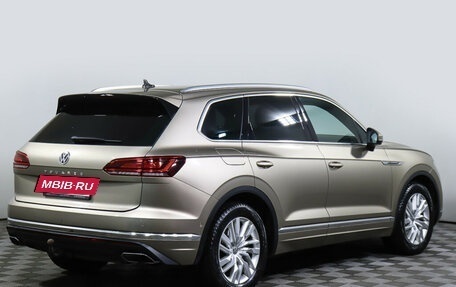 Volkswagen Touareg III, 2019 год, 4 198 000 рублей, 5 фотография