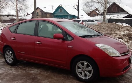 Toyota Prius, 2006 год, 650 000 рублей, 3 фотография