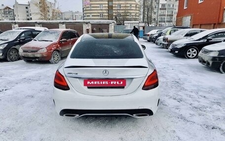 Mercedes-Benz C-Класс, 2018 год, 3 000 000 рублей, 14 фотография