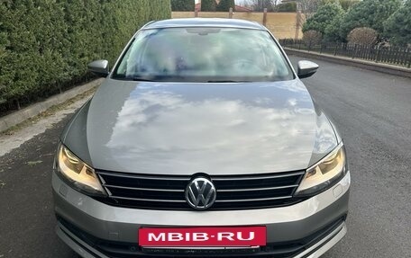 Volkswagen Jetta VI, 2016 год, 1 595 000 рублей, 2 фотография