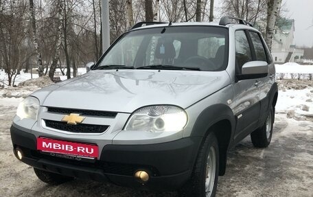 Chevrolet Niva I рестайлинг, 2013 год, 615 000 рублей, 5 фотография