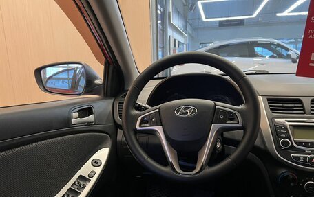 Hyundai Solaris II рестайлинг, 2013 год, 914 000 рублей, 16 фотография