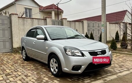 KIA Rio II, 2009 год, 749 000 рублей, 3 фотография