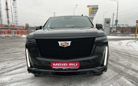 Cadillac Escalade V, 2022 год, 13 250 000 рублей, 2 фотография