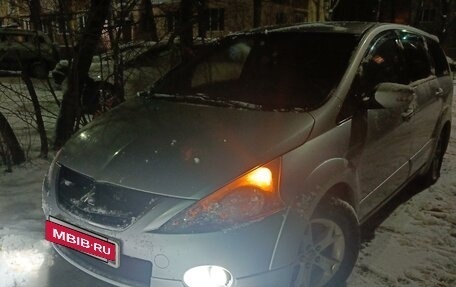 Mitsubishi Grandis, 2004 год, 600 000 рублей, 5 фотография