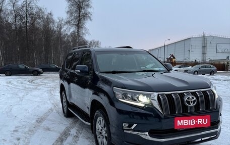 Toyota Land Cruiser Prado 150 рестайлинг 2, 2018 год, 5 325 000 рублей, 8 фотография