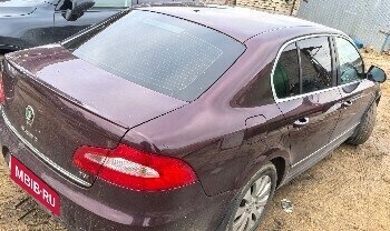 Skoda Superb III рестайлинг, 2013 год, 1 300 000 рублей, 2 фотография