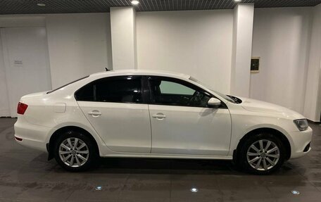 Volkswagen Jetta VI, 2012 год, 960 000 рублей, 2 фотография