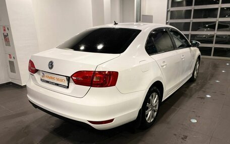 Volkswagen Jetta VI, 2012 год, 960 000 рублей, 3 фотография