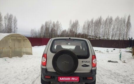 Chevrolet Niva I рестайлинг, 2012 год, 590 000 рублей, 8 фотография