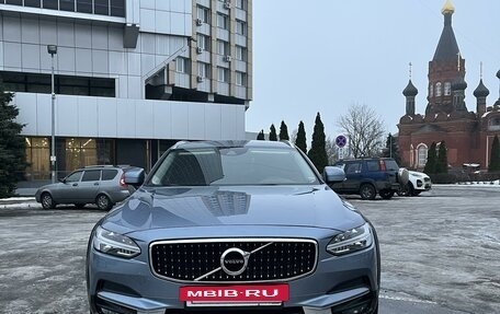 Volvo V90 Cross Country I рестайлинг, 2018 год, 3 100 000 рублей, 9 фотография