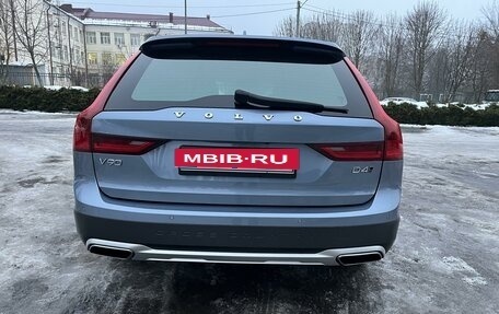 Volvo V90 Cross Country I рестайлинг, 2018 год, 3 100 000 рублей, 5 фотография