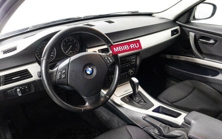 BMW 3 серия, 2011 год, 1 030 000 рублей, 11 фотография