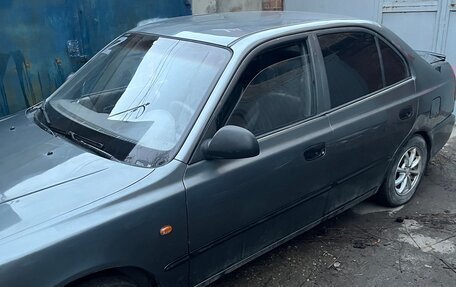 Hyundai Accent II, 2004 год, 400 000 рублей, 3 фотография