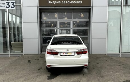 Toyota Camry, 2017 год, 2 285 000 рублей, 6 фотография