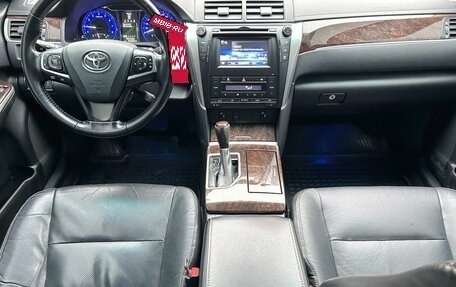 Toyota Camry, 2017 год, 2 285 000 рублей, 14 фотография