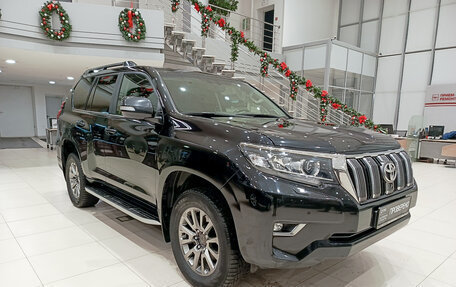 Toyota Land Cruiser Prado 150 рестайлинг 2, 2019 год, 4 799 000 рублей, 7 фотография