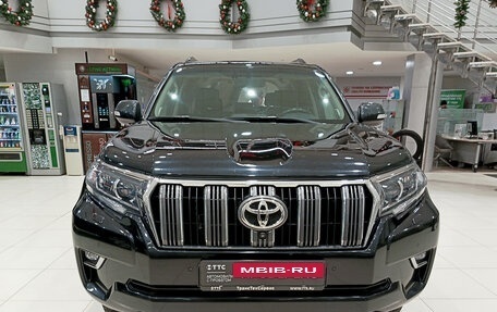 Toyota Land Cruiser Prado 150 рестайлинг 2, 2019 год, 4 799 000 рублей, 6 фотография