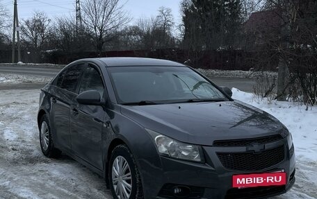 Chevrolet Cruze II, 2011 год, 610 000 рублей, 2 фотография