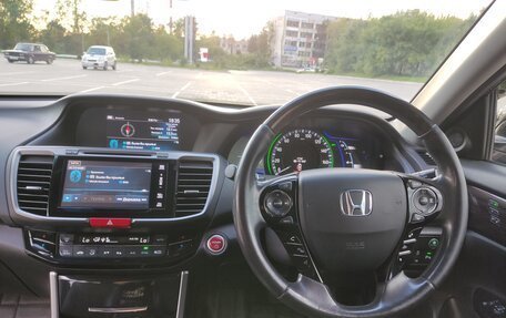 Honda Accord IX рестайлинг, 2017 год, 2 000 000 рублей, 23 фотография