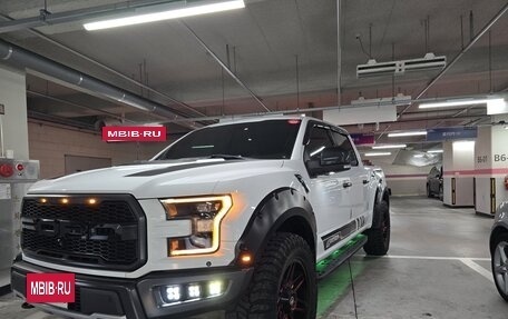 Ford F-150 XIII, 2016 год, 8 700 000 рублей, 2 фотография