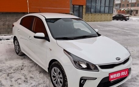 KIA Rio IV, 2020 год, 1 640 000 рублей, 3 фотография