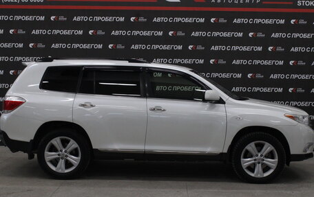 Toyota Highlander III, 2012 год, 2 228 000 рублей, 4 фотография