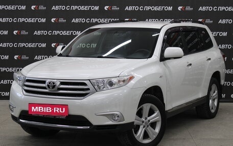 Toyota Highlander III, 2012 год, 2 228 000 рублей, 2 фотография