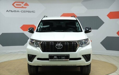 Toyota Land Cruiser Prado 150 рестайлинг 2, 2020 год, 6 600 000 рублей, 2 фотография