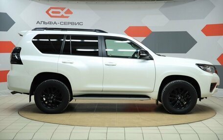 Toyota Land Cruiser Prado 150 рестайлинг 2, 2020 год, 6 600 000 рублей, 4 фотография