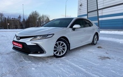 Toyota Camry, 2021 год, 4 000 000 рублей, 1 фотография