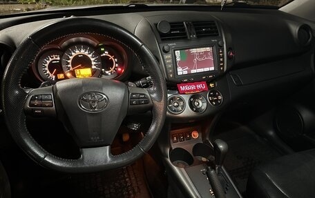 Toyota RAV4, 2011 год, 1 800 000 рублей, 10 фотография