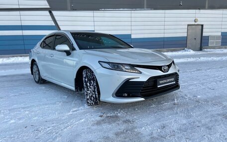 Toyota Camry, 2021 год, 4 000 000 рублей, 2 фотография